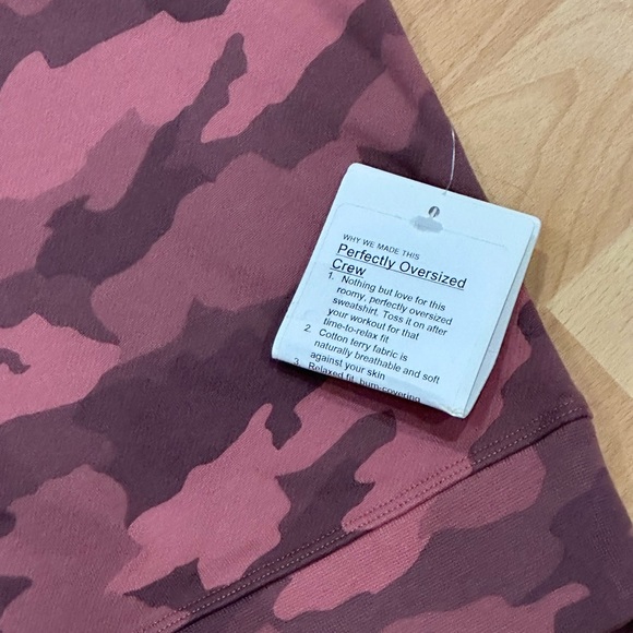 Brand New Lululemon Perfectly Oversized Crew - Picture 3 of 12